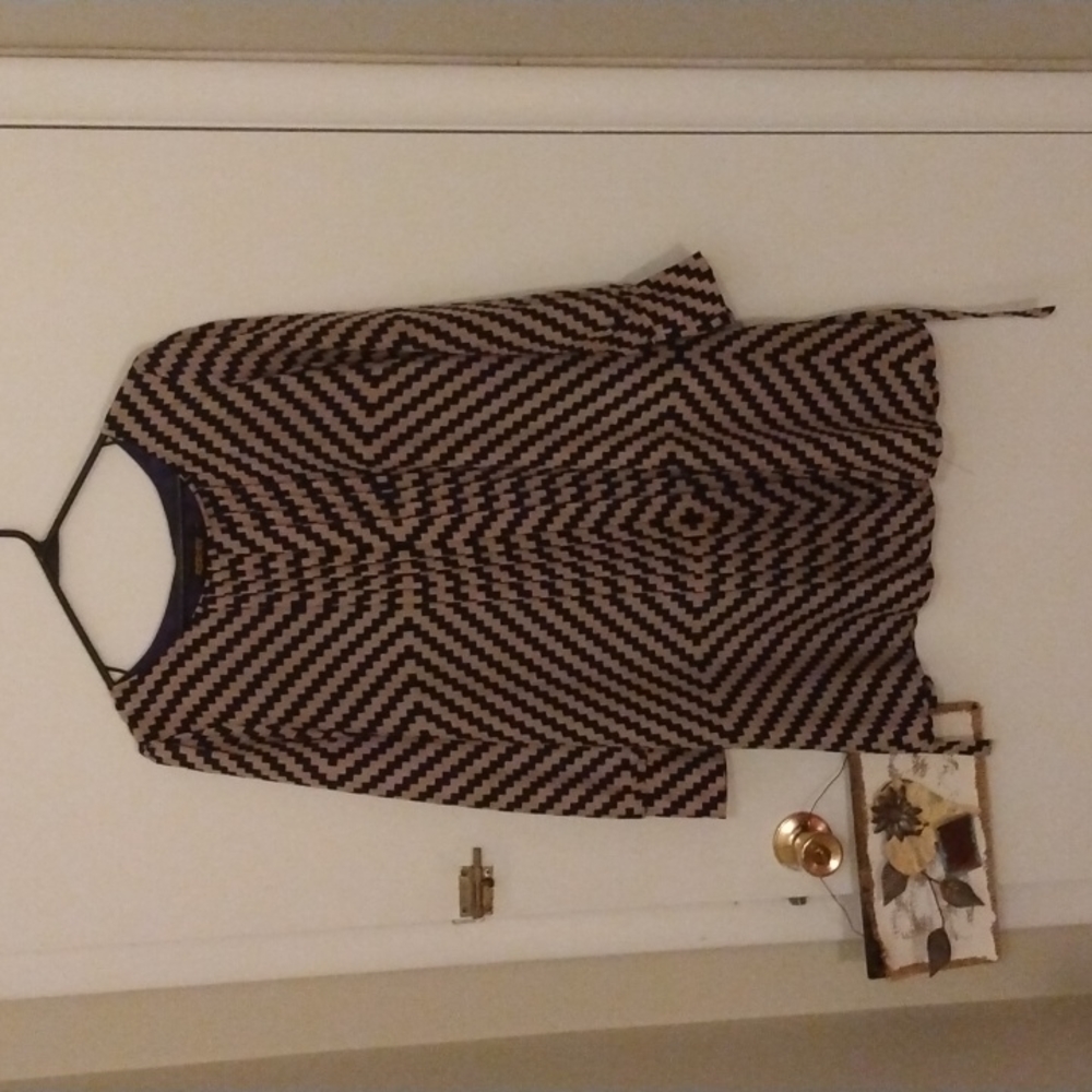 Long sleeves dress/shirt/blouse
